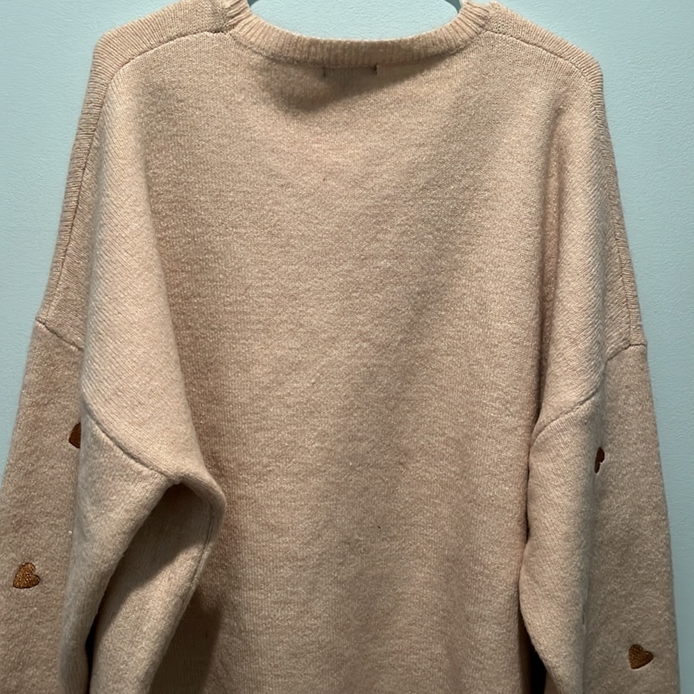 Woman’s Cocobleu cream sweater with gold hearts - Picture 2 of 6